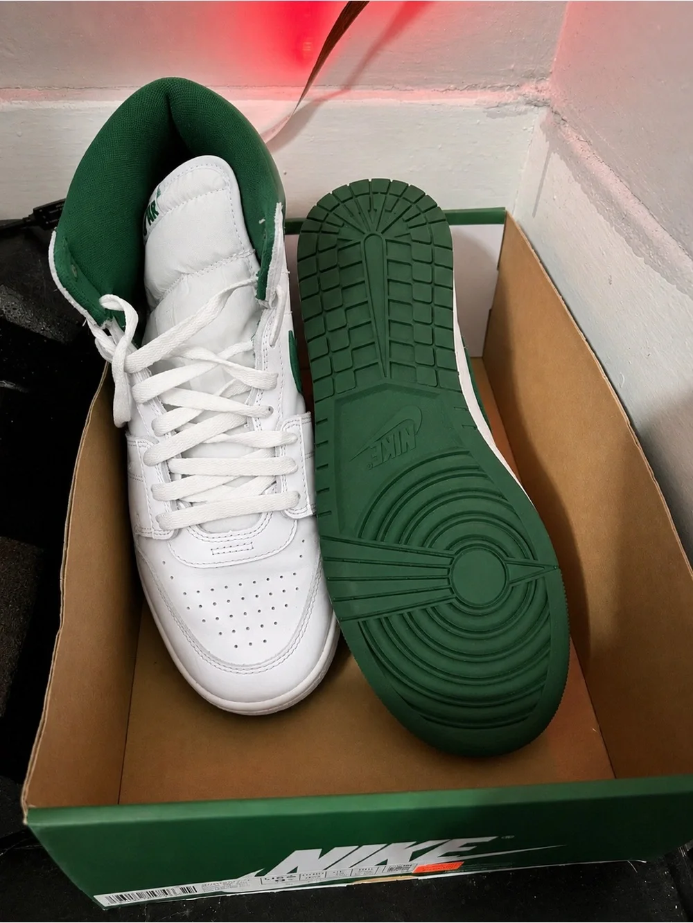 Nike High-Top Sneakers in White and Green